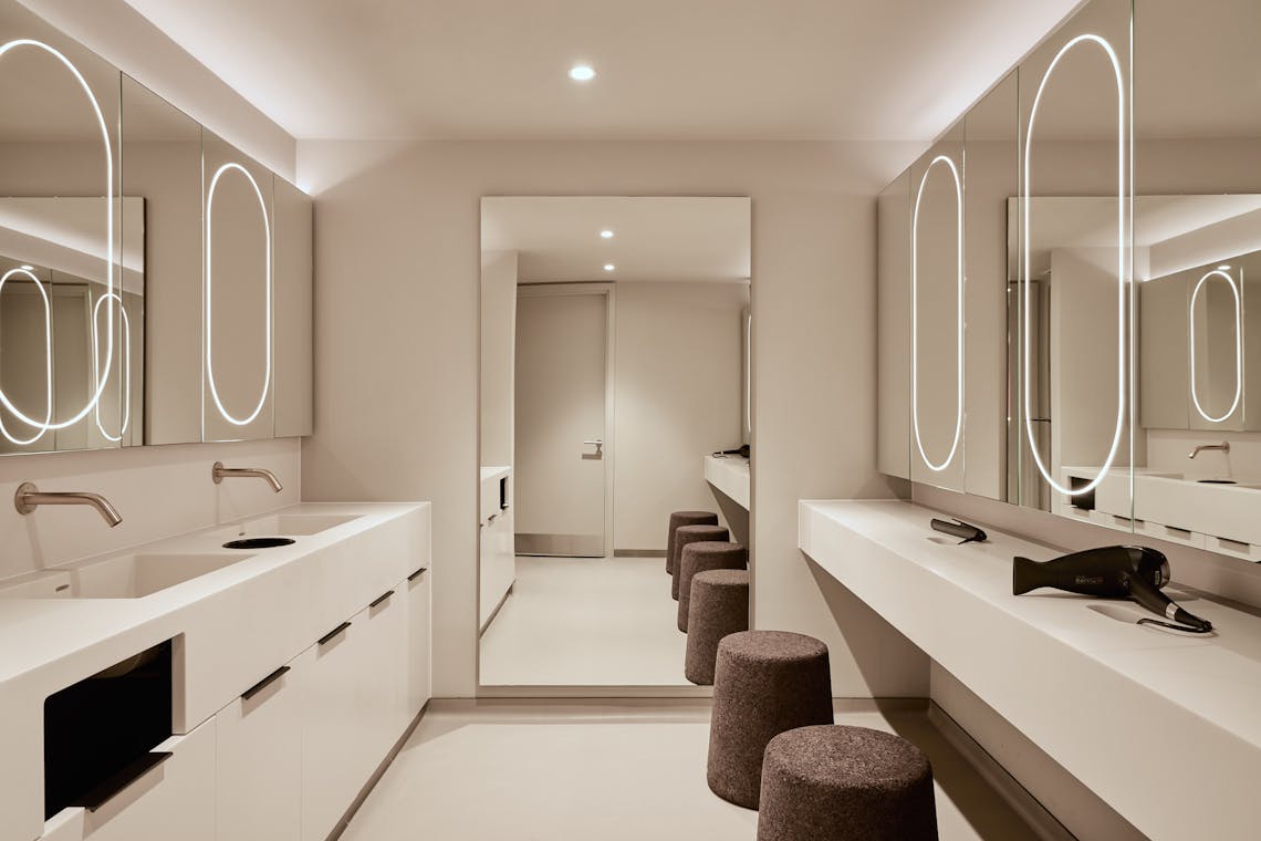 170_Piccadilly_LBEdReeve1.jpg 170 Piccadilly, Office / Serviced Office To Let - 170_Piccadilly_LBEdReeve1.jpg