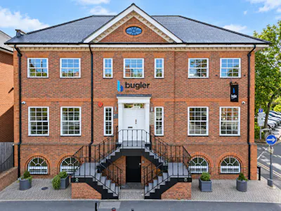 25 High Street, Rickmansworth, Office To Let - Front shot.png