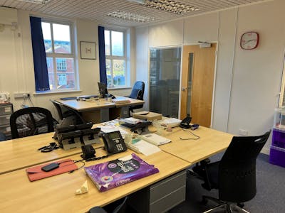 Second Floor Office Suites, Unit 3 Sceptre House, Harrogate, Office To Let - Office 2