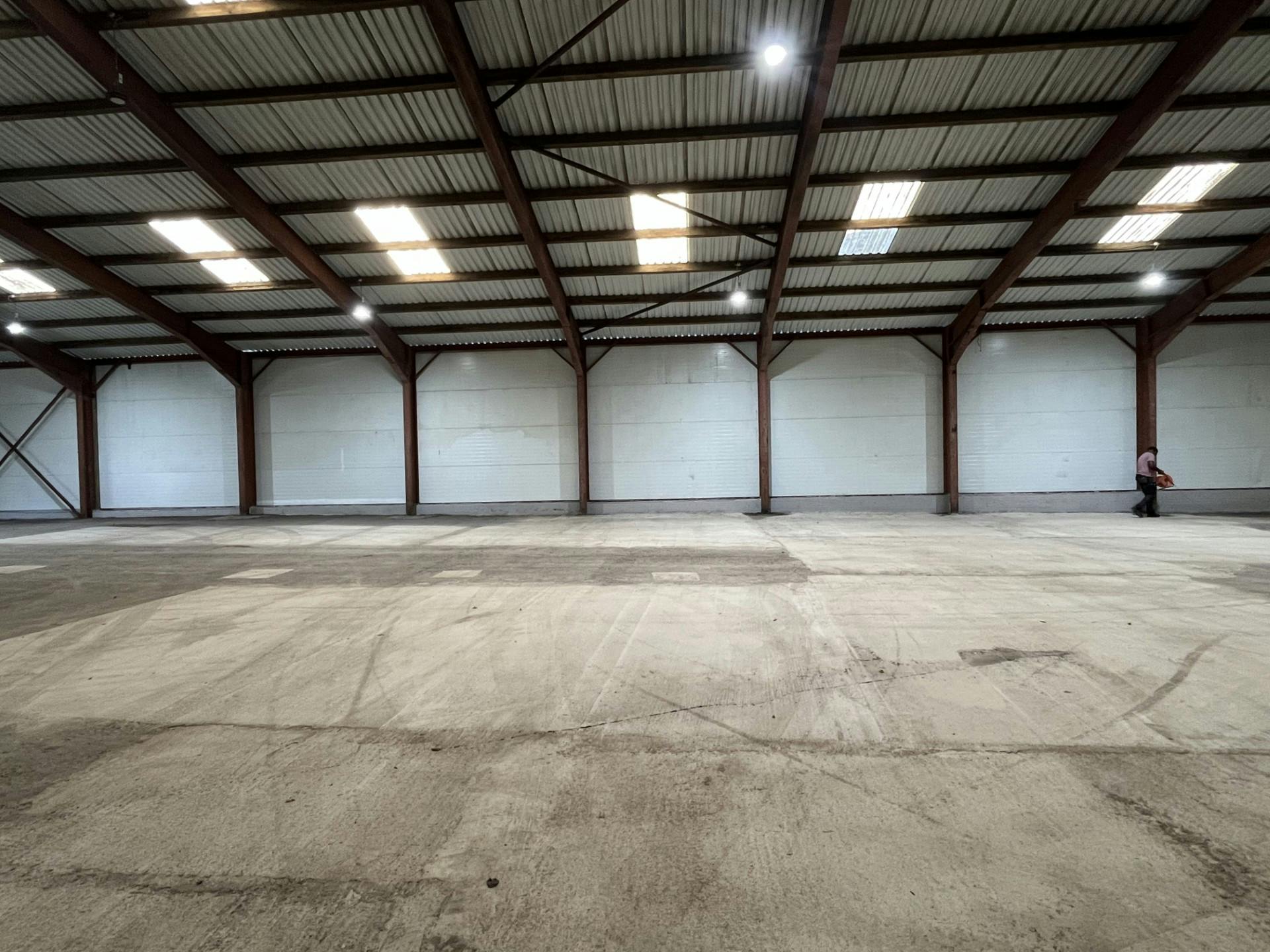 Unit 3 Hayloaders Works, Wotton Road - thumbnail_image004 1.jpg