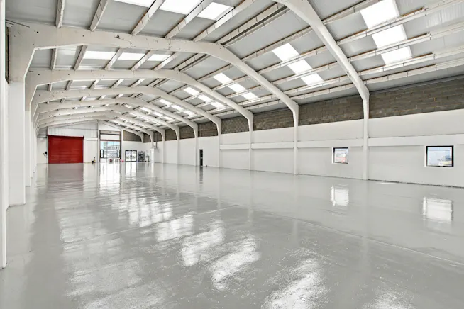 4 Jefferson Way, Thame, Industrial / Other / Retail To Let - 4 JEFFERSON WAY INTERIOR 2.jpg