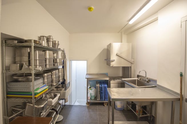 64 Battersea Rise, London, Restaurant / Cafe / Retail To Let - 11.jpg