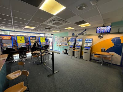 141 Courtlands Drive, Watford, Retail For Sale - IMG_4621.jpeg