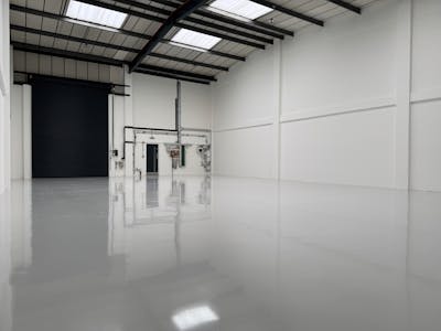 Unit 19, Trident Industrial Estate, Colnbrook, Industrial/Logistics / Industrial / Warehouse To Let - IMG_3102.JPG