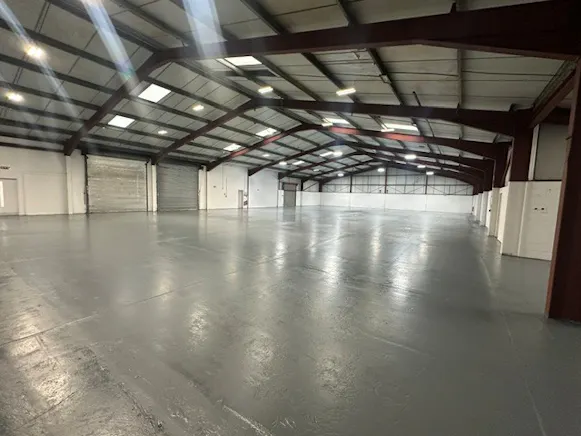 6-7 Boundary Road, Haverhill, Industrial To Let - Inside.jpg