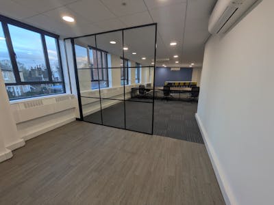 First Floor Office, Portsmouth House, Guildford, Office To Let - PXL_20260128_161327668.jpg