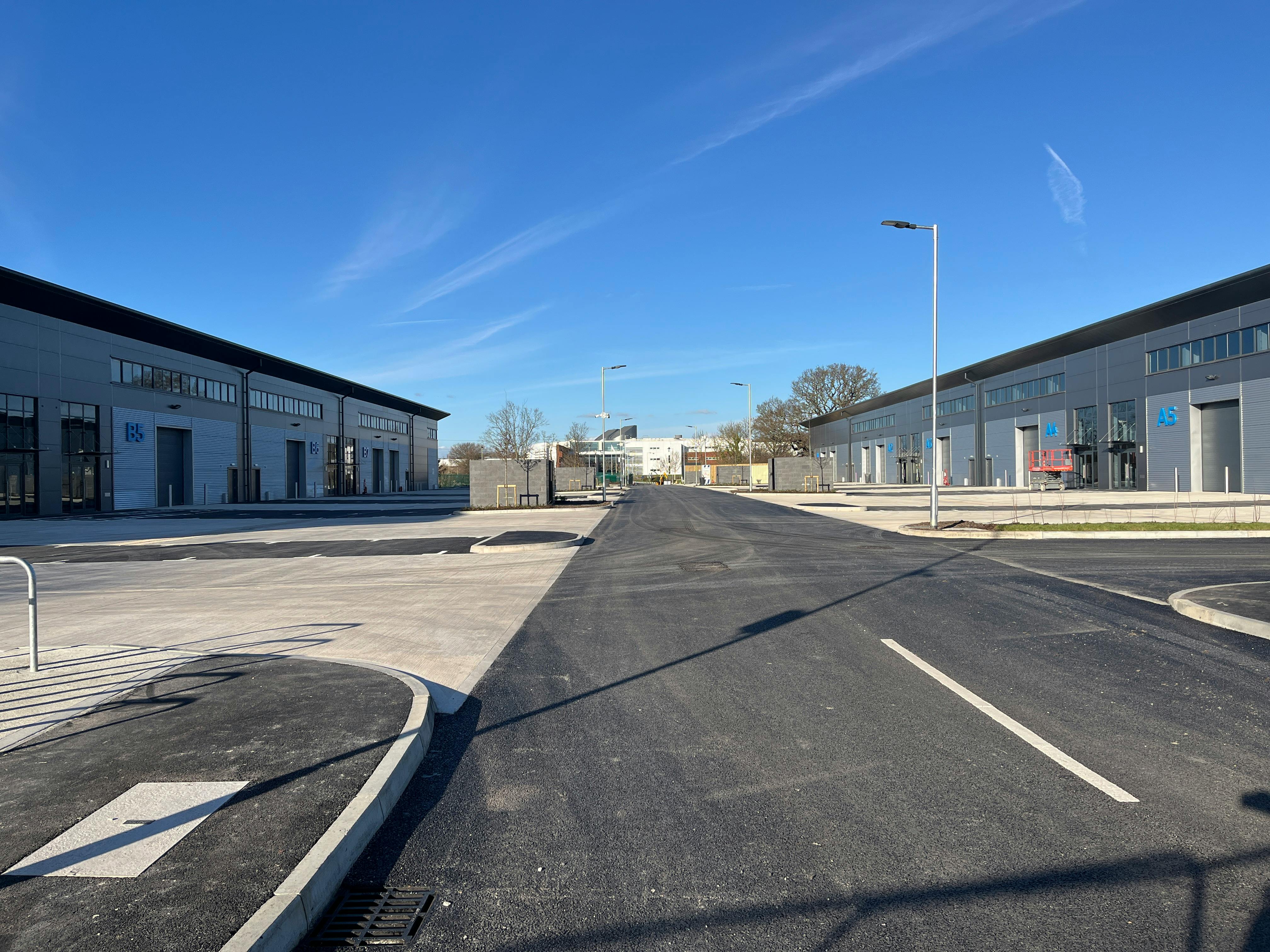 Industrial Unit in Southampton - photo 3
