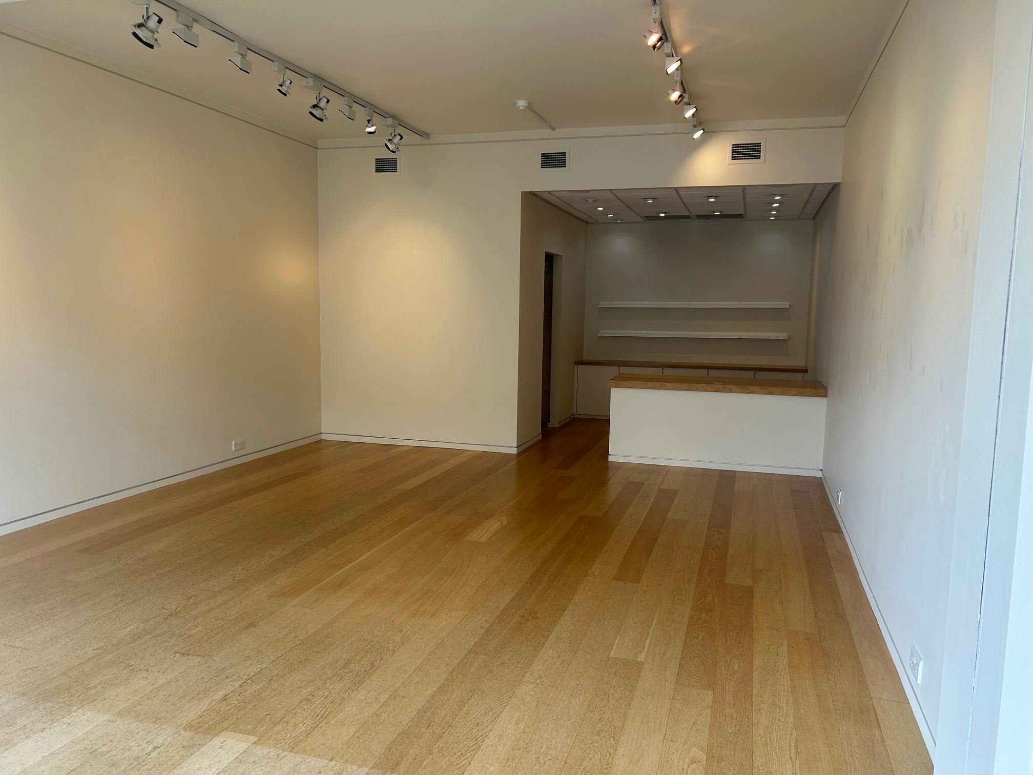 65 Chobham Road, Sunningdale, Retail To Let - 9.jpg