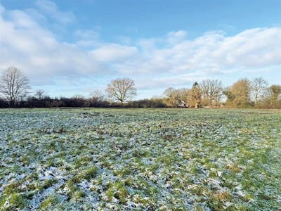 Blue Site - Land off Bonnetts Lane, Gatwick, West Sussex, Development Land For Sale - blue site image1.jpg