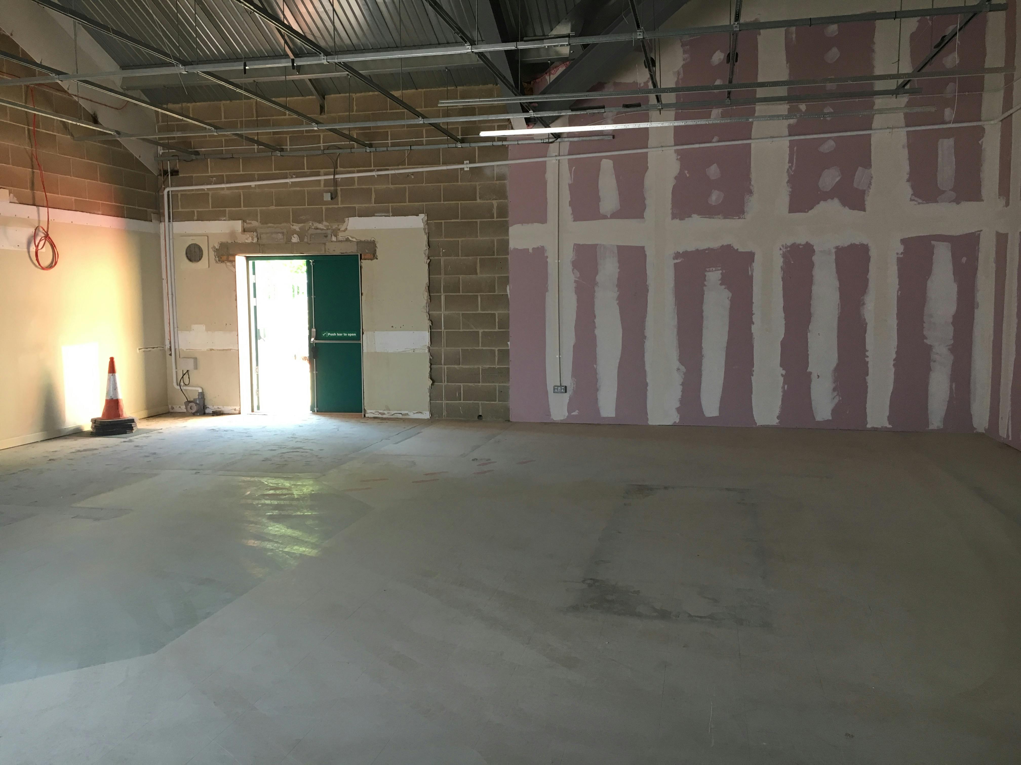 Fifers Lane, Unit 3 Heyford Road