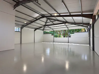 Unit 20, Shepperton Business Park, Shepperton, Industrial / Warehouse To Let - IMG_8322.jpeg