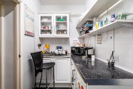 363 Mile End Road, London, Office / Retail To Let - Mile End Rd 363 - Low Res 11.jpg
