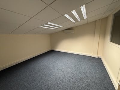 Unit 95/96, Portmanmoor Road Industrial Estate, Cardiff, Industrial To Let - IMG_5586.jpg