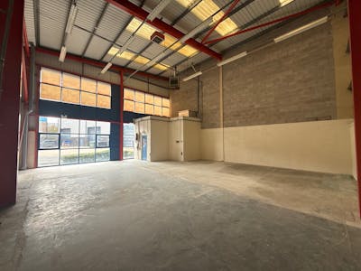 Unit 8 Woodside, South Marston Park, Swindon, Industrial / Warehouse To Let - 3.jpg