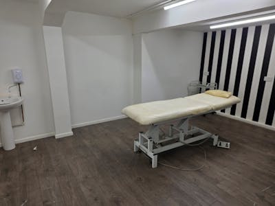 159 Linthorpe Road, Middlesbrough, Retail To Let - Internal 2nd floor 2.jpg