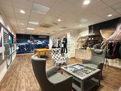 Unit 7 Premier Business Park, Luton, Industrial / Industrial/Logistics For Sale - IMG_6839.JPG