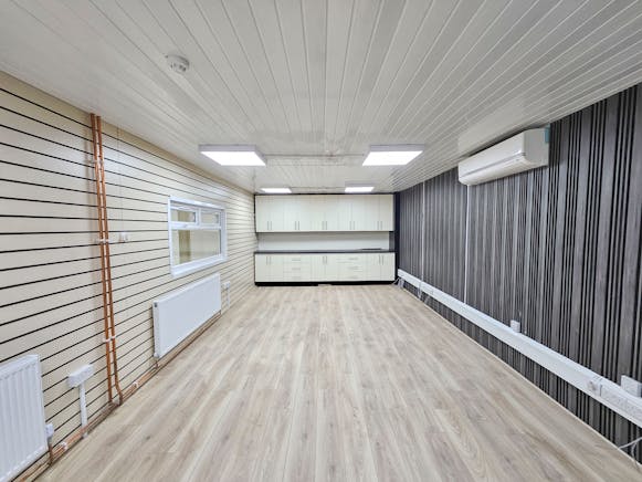 Unit 5, Bridge Business Centre, Southall, Industrial / Warehouse To Let - 4.jpg