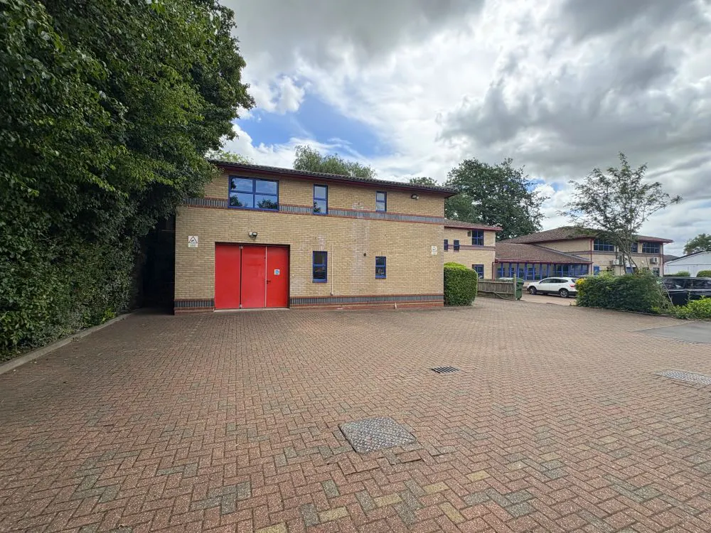 Faraday House, 7 Landscape Close, Bicester, Office To Let - IMG_3076.jpg