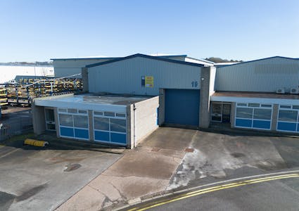 Unit 19 , Corngreaves Trading Estate, Charlton Drive, Cradley Heath, Industrial / Industrial / Warehouse To Let - 19_001.jpg