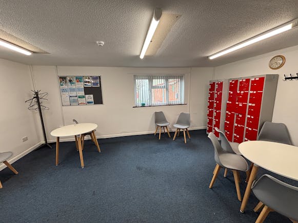 12-14 Boundary Road, Haverhill, Industrial To Let - IMG_4587.JPG