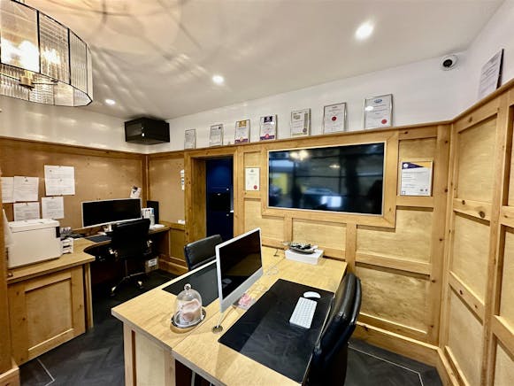 Rear Of 113 Broadway, Leigh-On-Sea, Retail To Let - Office