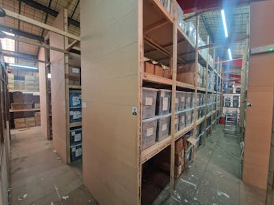 Unit 8d, Stockport, Industrial/Logistics To Let - 20250729_104156.jpg