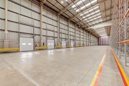 M2, Heywood Distribution Park, Pilworth Road, Rochdale, Industrial To Let - 8634146interior11800.jpg