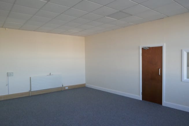 Unit 1 Ascent Park, Harlow, Industrial To Let - P1060354.JPG