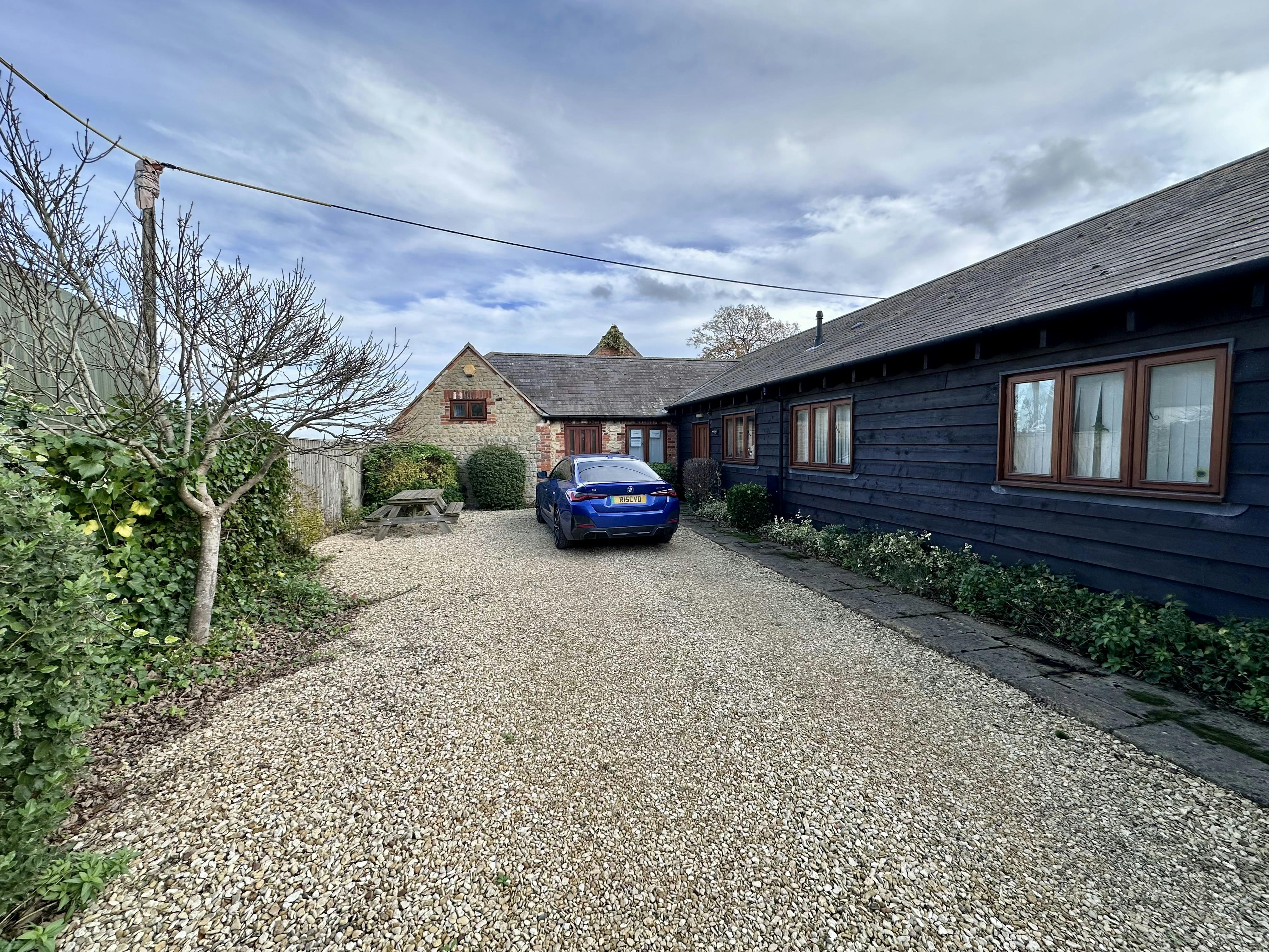 The Old Dairy North Weston Business Centre, Thame, Office / Other To Let - IMG_9445.jpeg