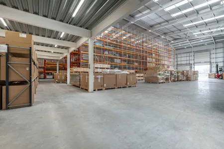 Unit 7, Thatcham Park, Thatcham, Industrial / Logistics / Trade Counter / Warehouse / Industrial / Warehouse To Let - Internal 2.jpg