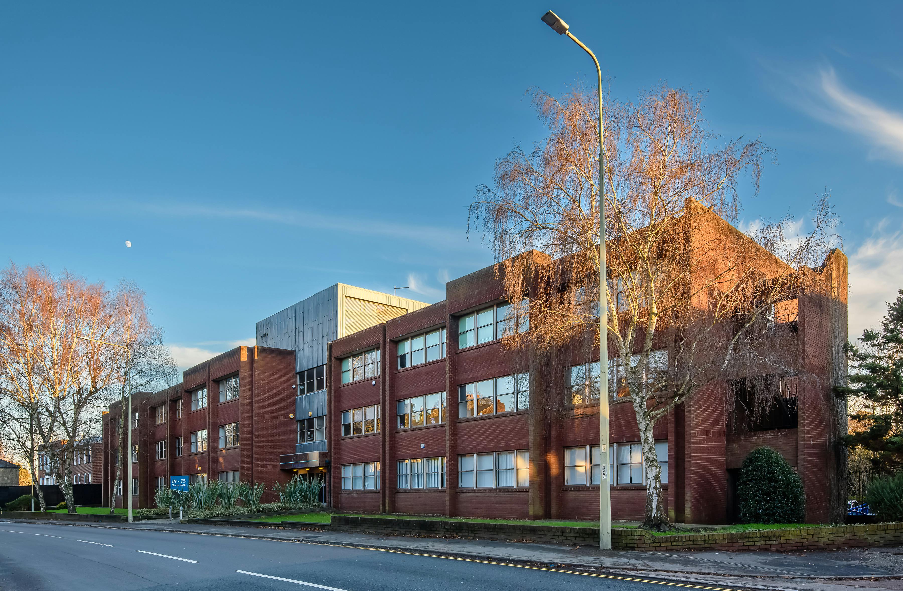 69/75 Thorpe Road (Ground & First Floor)