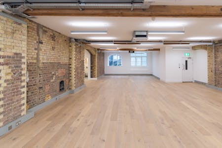 16-17 Little Portland Street, London, Office To Let - 83e5d25678d893daf4cdac200a5d5648GK1_6448.jpg