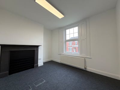 7 Queen Street, Telford, Office To Let - IN2.jpeg