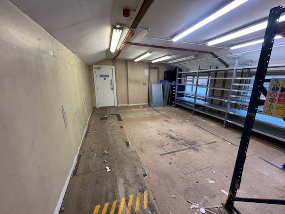 1 Park Road, Hampton, Industrial / Retail Lease Assignment - 18.jpg