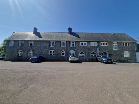 The Old Coach House, Basingstoke, Office To Let - 20250429_111256.jpg