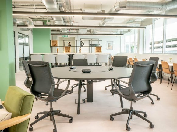 The Quad, One Lexicon, Bracknell, Offices / Offices To Let - 2025_QuadONELexiconDedicateddesks1200x901.jpg