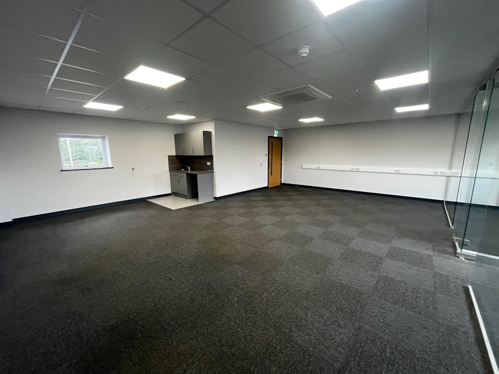 Unit 16 Stirlin Business Park - 5.jpg