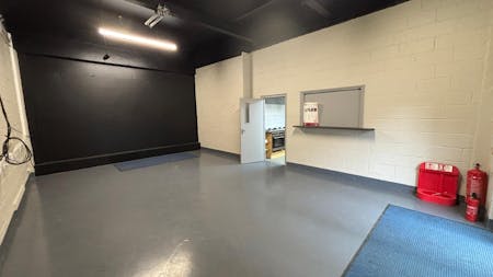 Archersfield, Basildon, Industrial / Office / Yard To Let / For Sale - WhatsApp Image 2025-02-18 at 14.04.15_3edce29e.jpg