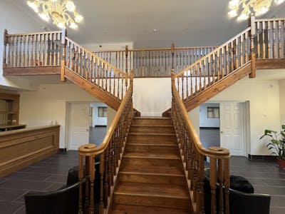 Tittershall Lodge, Kingswood Lane, Aylesbury, E (Commercial / Business / Service) / Land / Office / Retail To Let - IMG_2825.JPEG