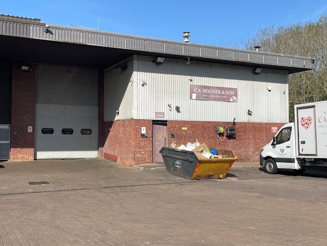 Unit 7 Cutbush Industrial Estate, Reading, Industrial / Warehouse To Let - External 1.jpg