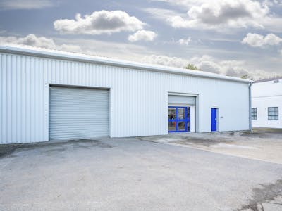 Unit C Sandfield Industrial Estate, Hampton, Industrial / Warehouse To Let - C Sandfield  Main 1.jpg