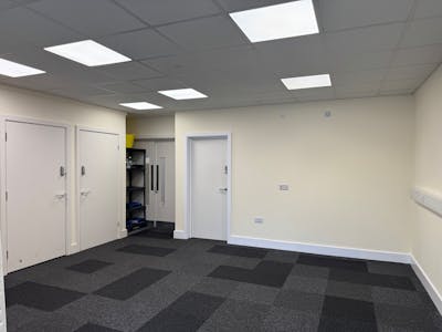 Unit 16 Mark Road, Hemel Hempstead, Office / Trade Counter / Warehouse To Let / For Sale - IMG_5608.jpeg