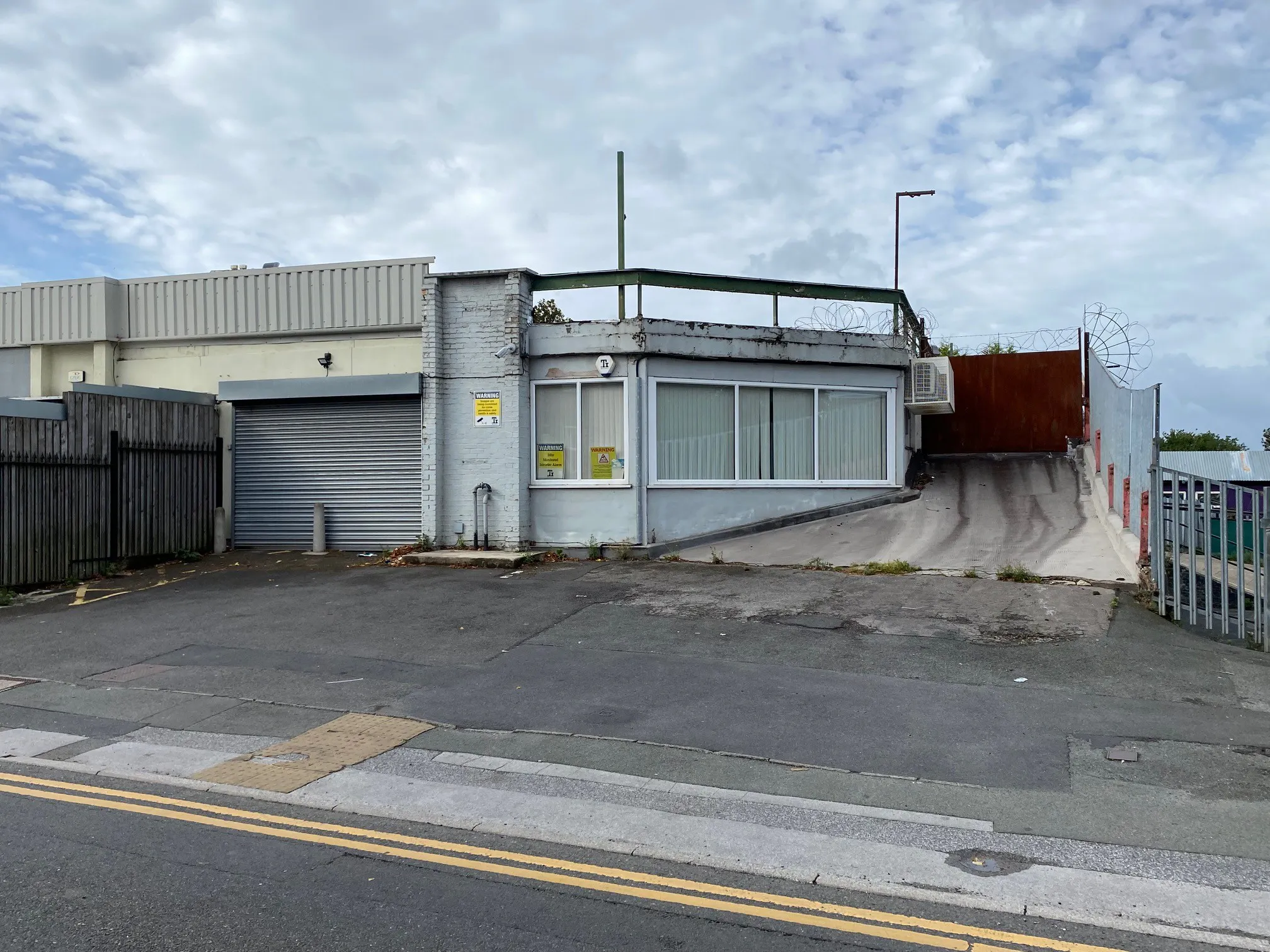Unit 2, Town Street, Stanningley, LS28 6HL