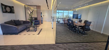 Al Manal Building, Madinat Qaboos - Ref:#276256, Muscat, Office To Let - pic 01 (1).jpeg