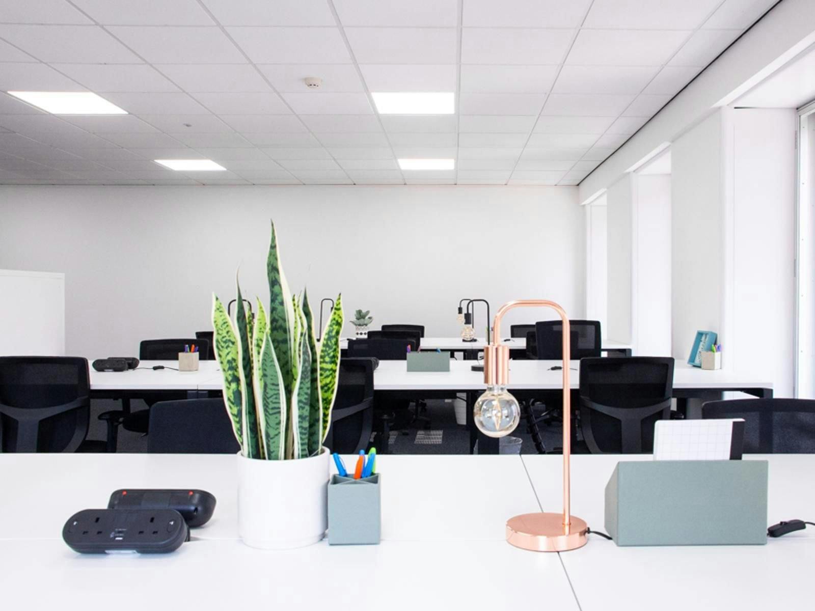 2-Work, Bank House, 27 King Street, Leeds, West Yorkshire, LS1 2HL