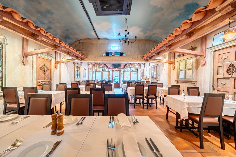 455 Uxbridge Road, Hatch End - 1436971 (7).jpg