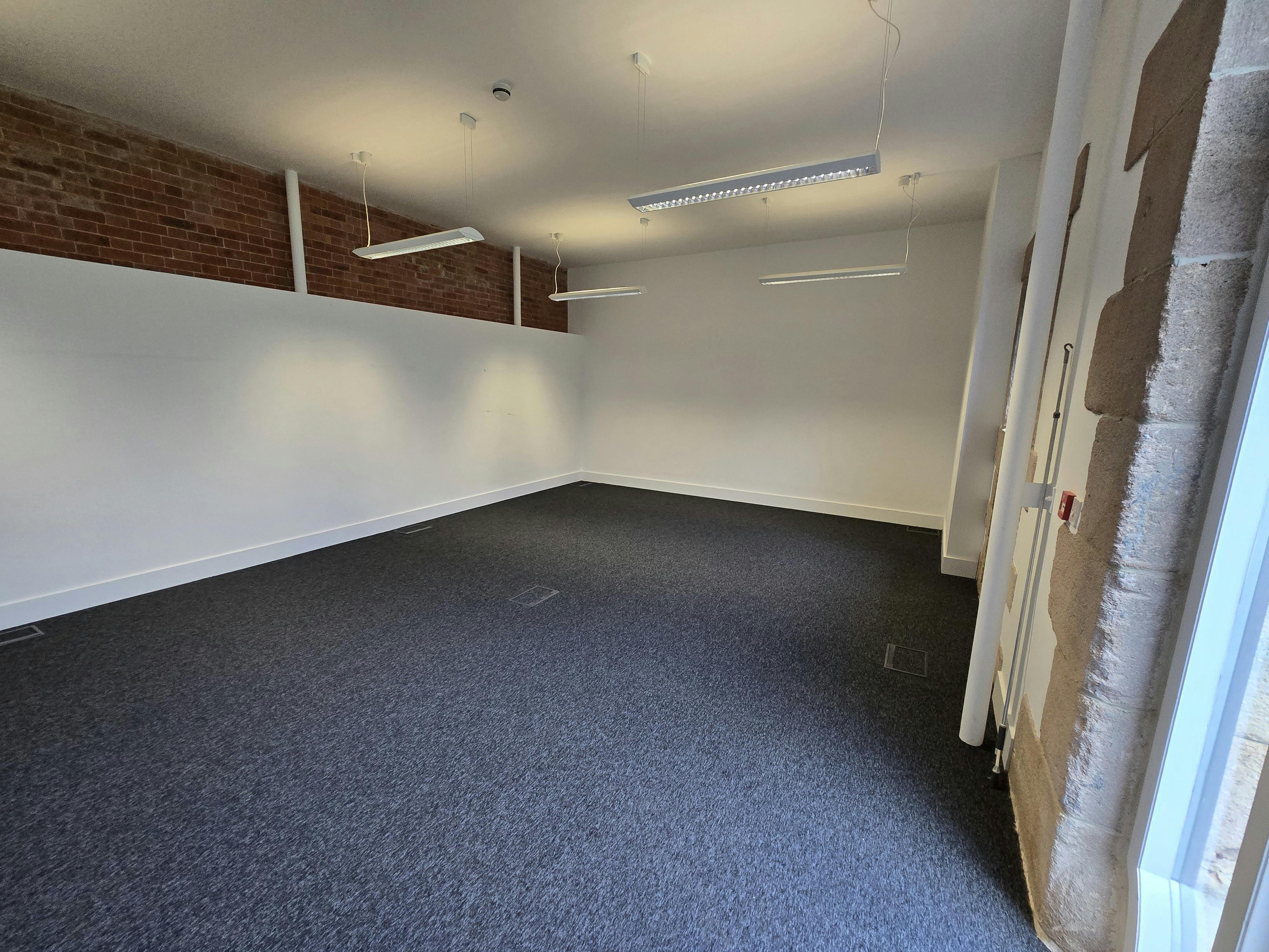 Office in Hope Valley - photo 2