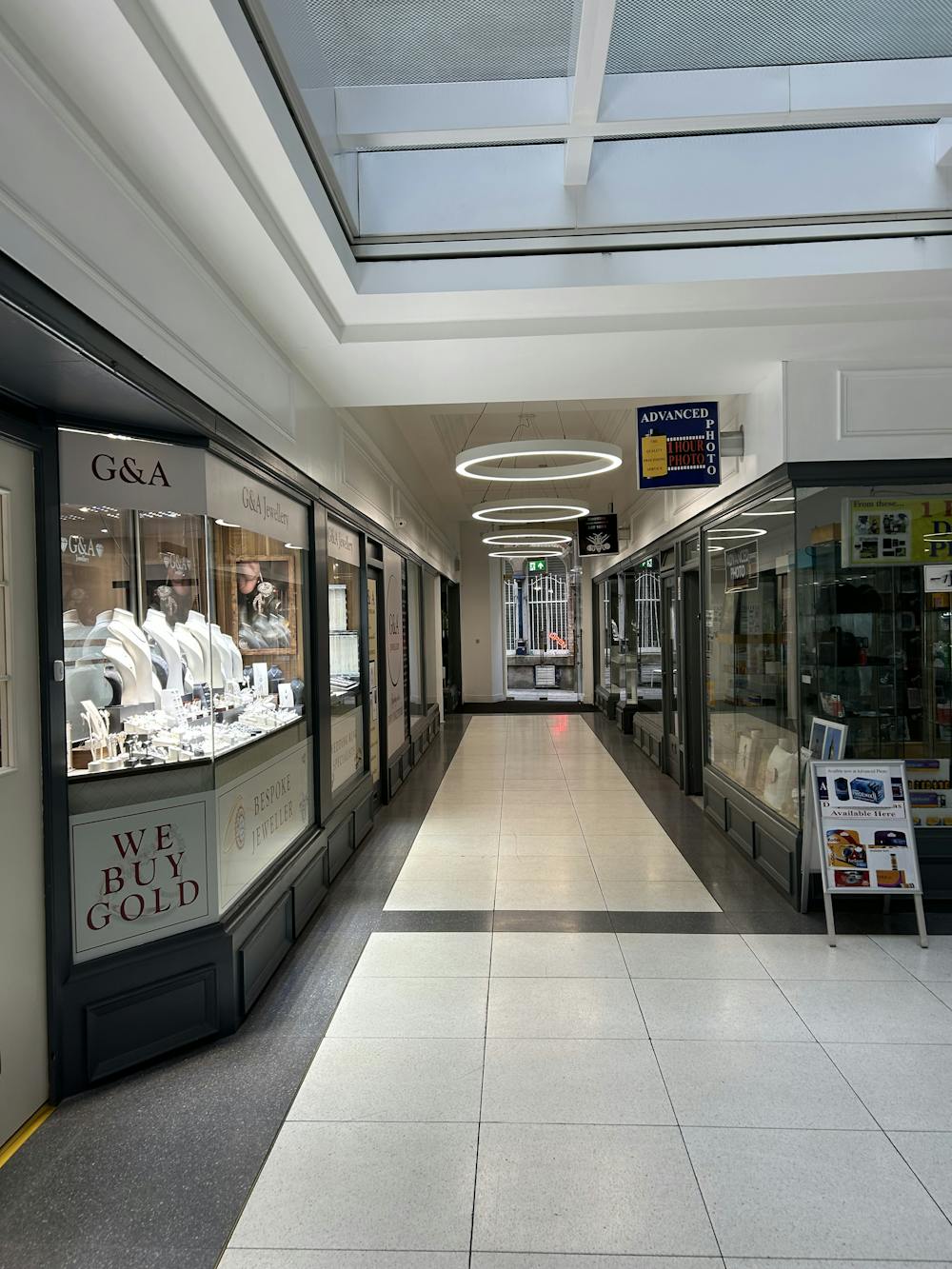Unit 8, St. Anns Arcade - IMG_5698jpg 2.jpg