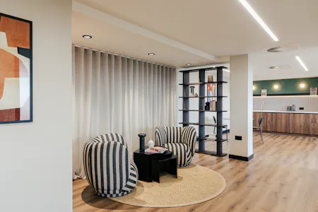 Regal House, Twickenham, Office To Let - Regal House-25.jpg