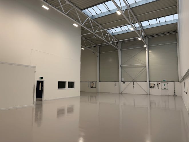 Units 7 Transigo, Thatcham, Industrial / Warehouse To Let - 1.jpg